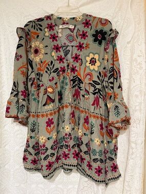 Three Bird Nest Floral Print Top in Light Blue, Pink, Teal, Orange